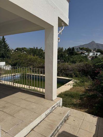 Image No.19-6 Bed Villa for sale