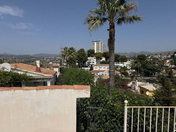 Image No.21-6 Bed Villa for sale