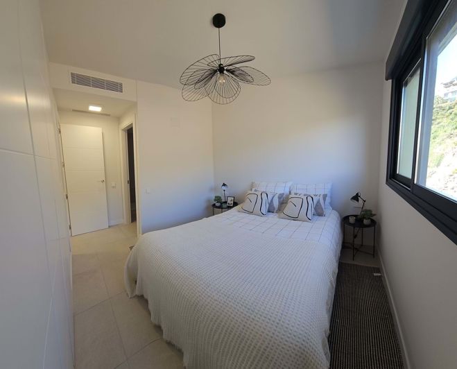 Image No.24-2 Bed Apartment for sale