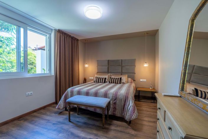 Image No.6-4 Bed Villa for sale