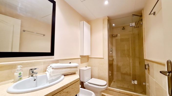 Image No.21-2 Bed Apartment for sale