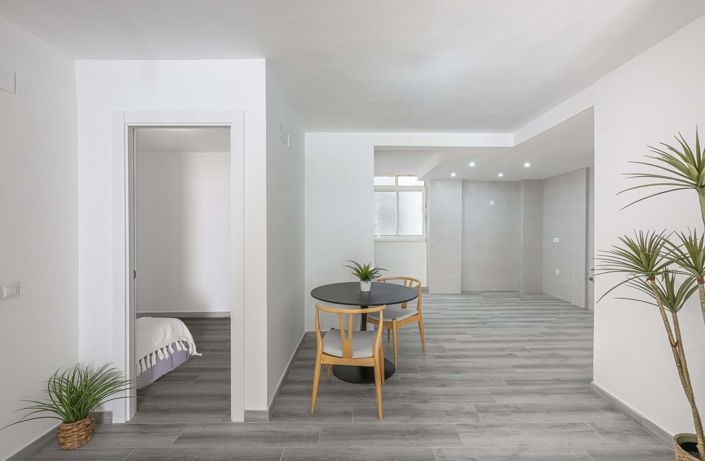 Image No.24-2 Bed Apartment for sale