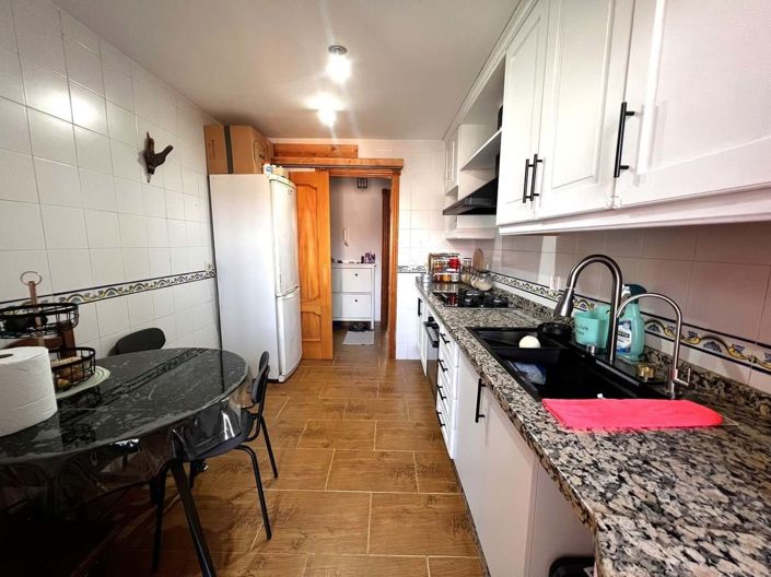 Image No.10-3 Bed Apartment for sale