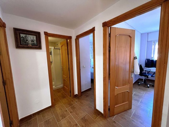 Image No.11-3 Bed Apartment for sale