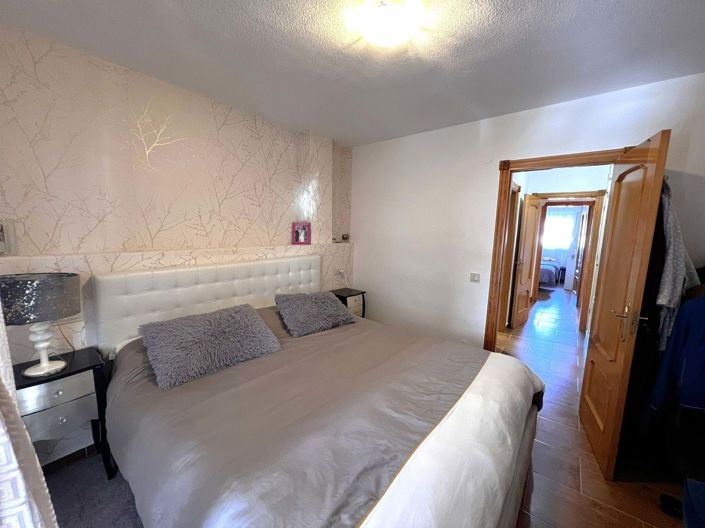 Image No.14-3 Bed Apartment for sale