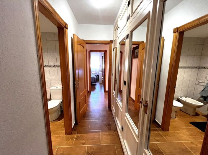 Image No.20-3 Bed Apartment for sale