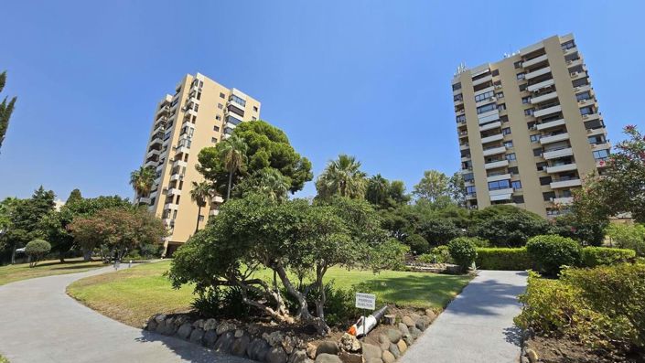 Image No.20-2 Bed Apartment for sale