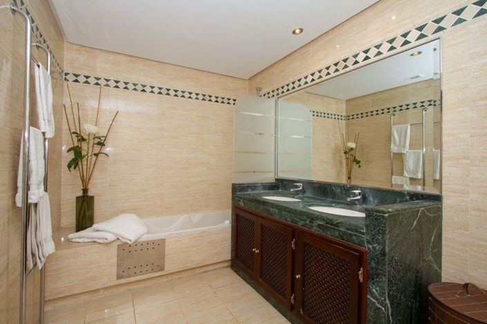 Image No.15-2 Bed Apartment for sale