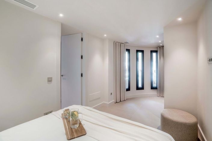 Image No.25-3 Bed Apartment for sale