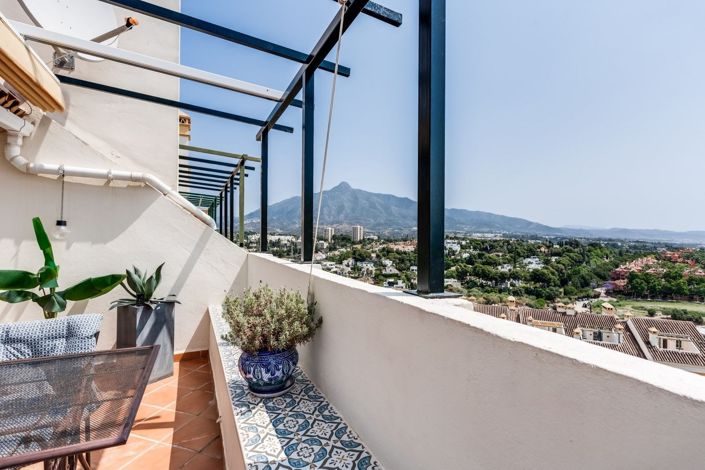 Image No.20-2 Bed Apartment for sale