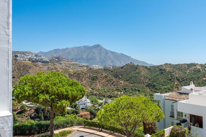 Image No.21-3 Bed Apartment for sale