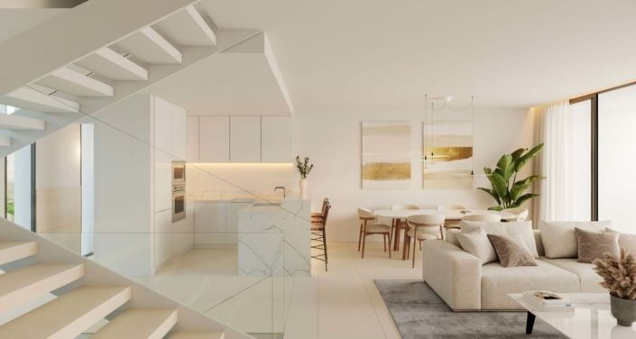 Image No.4-3 Bed Townhouse for sale