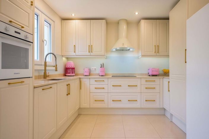 Image No.7-4 Bed Townhouse for sale