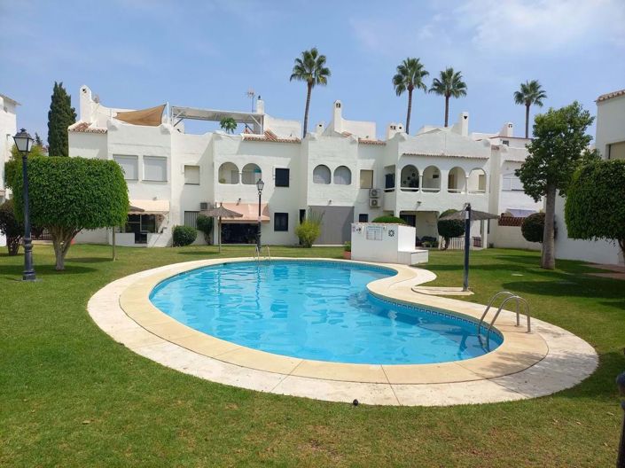 Image No.1-3 Bed Townhouse for sale