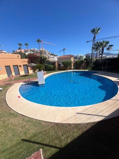 Image No.1-5 Bed Villa for sale