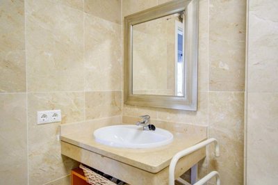 3982-708176-78d1f4f8b6655591b02d22fabb36a692d