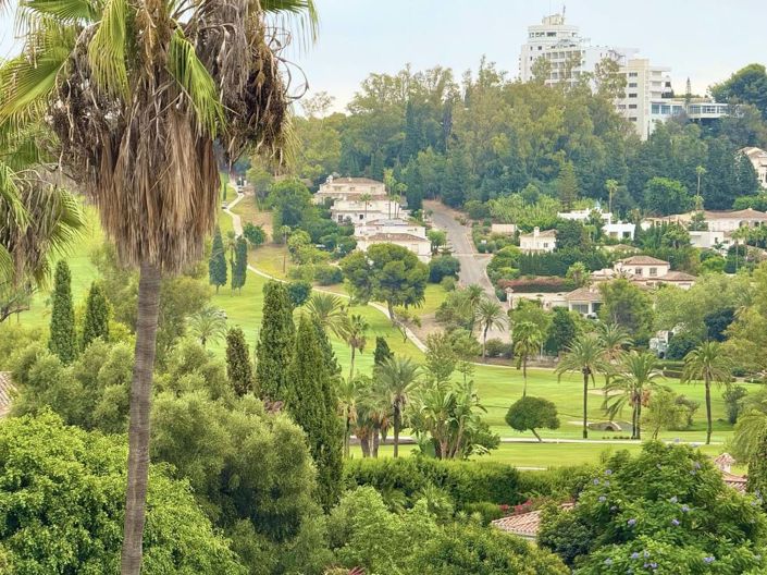 Image No.10-3 Bed Apartment for sale