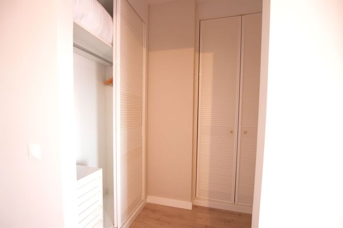 Image No.25-3 Bed Apartment for sale