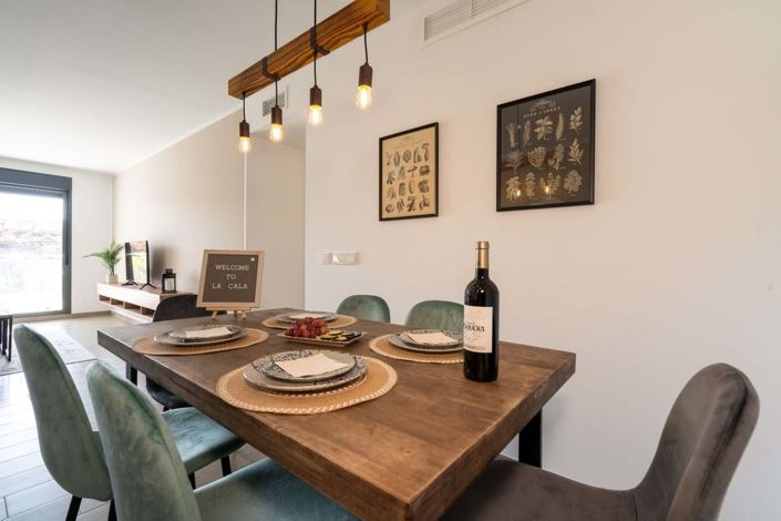 Image No.12-3 Bed Apartment for sale