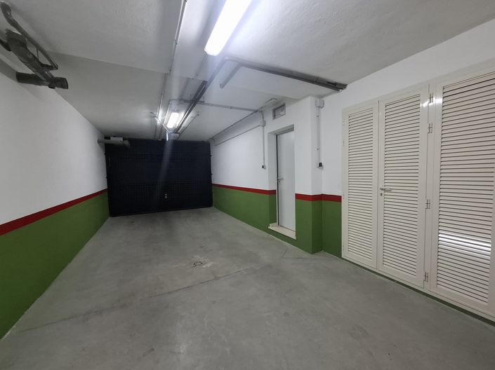 Image No.9-2 Bed Townhouse for sale