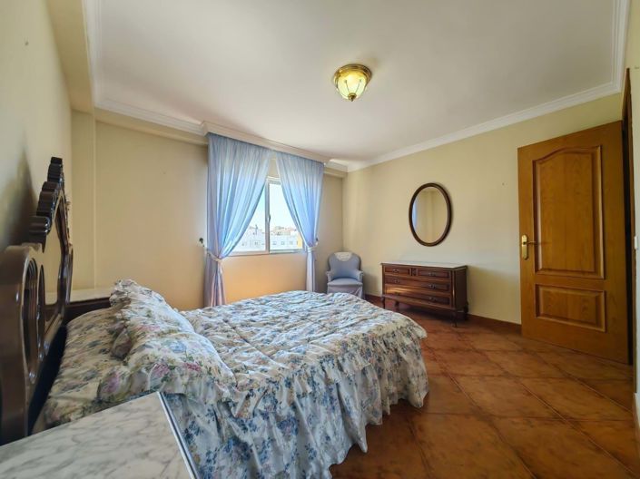 Image No.22-3 Bed Apartment for sale