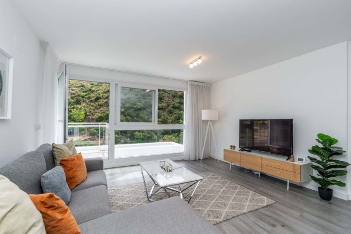 Image No.12-3 Bed Apartment for sale