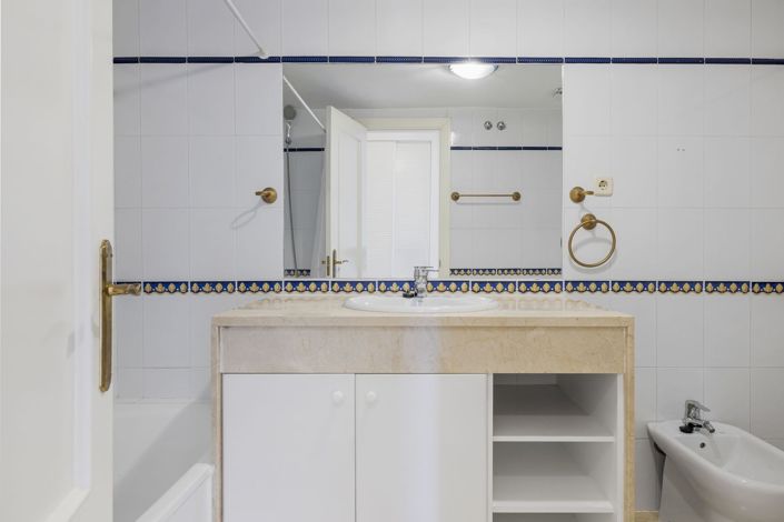 Image No.15-2 Bed Apartment for sale