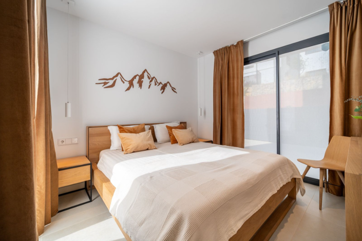 Image No.22-3 Bed Apartment for sale