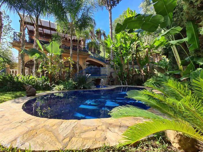 Image No.1-4 Bed Villa for sale