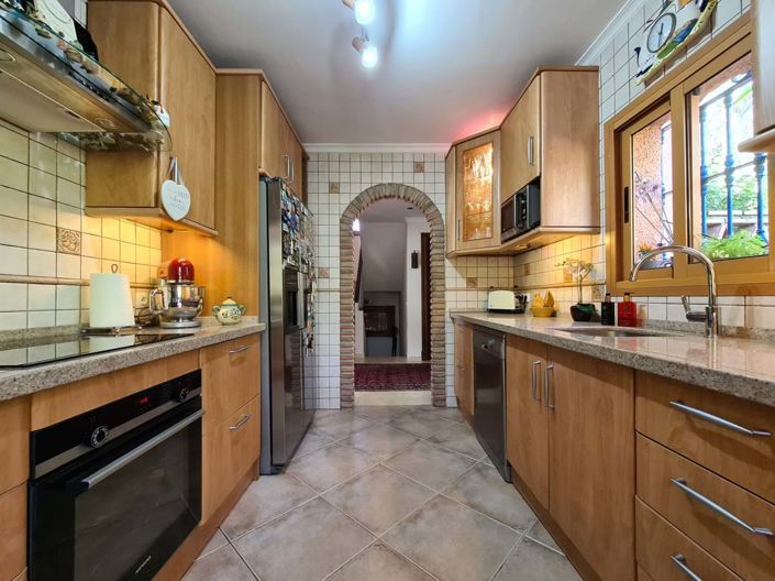 Image No.8-4 Bed Villa for sale