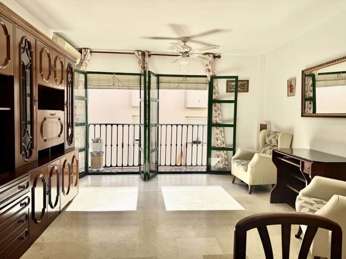 Image No.1-3 Bed Apartment for sale