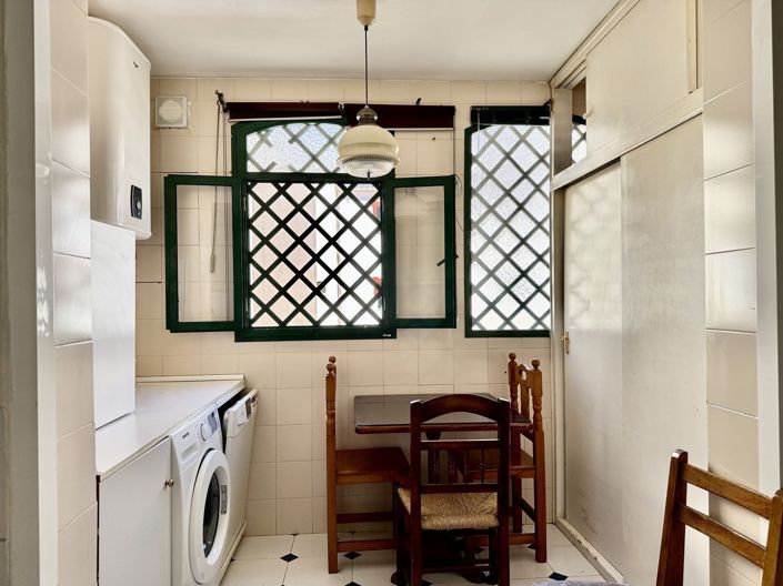 Image No.15-3 Bed Apartment for sale