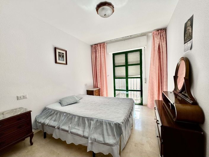 Image No.3-3 Bed Apartment for sale