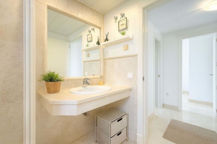 Image No.26-3 Bed Apartment for sale