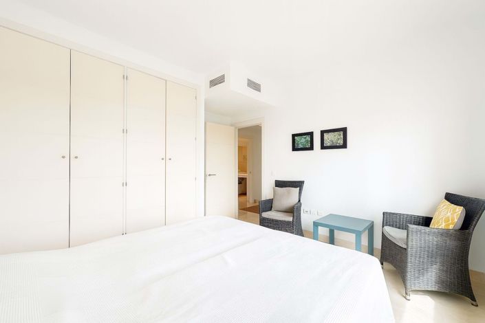 Image No.27-3 Bed Apartment for sale