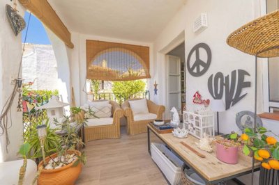 3982-711867-78d1f4f8b6655591b02d22fabb36a692d