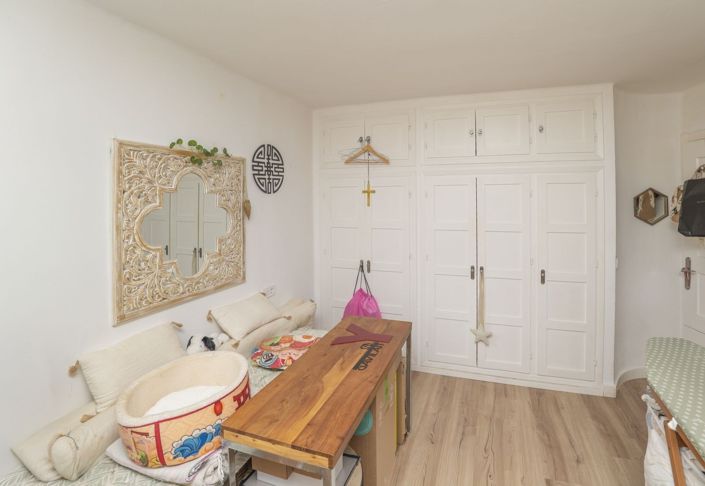 Image No.28-2 Bed Apartment for sale