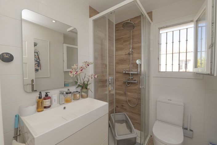 Image No.29-2 Bed Apartment for sale