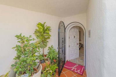 3982-711867-78d1f4f8b6655591b02d22fabb36a692d