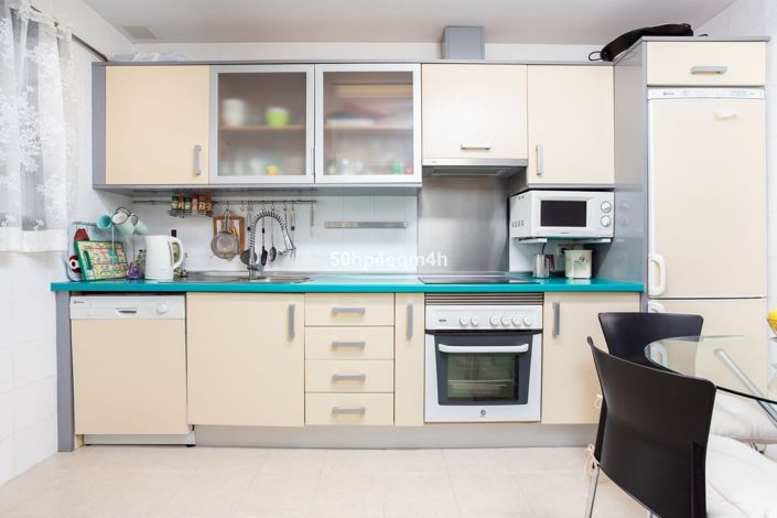 Image No.18-2 Bed Apartment for sale