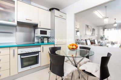 3982-715964-78d1f4f8b6655591b02d22fabb36a692d