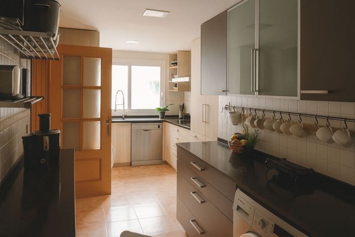 Image No.12-2 Bed Apartment for sale