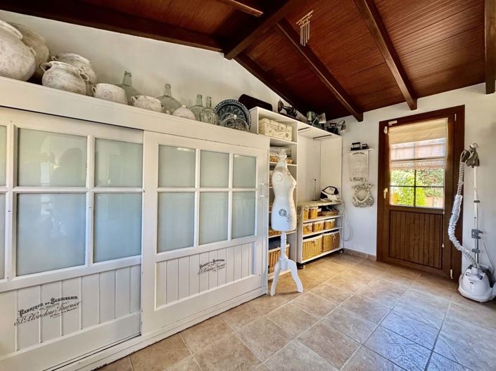 Image No.20-4 Bed Villa for sale