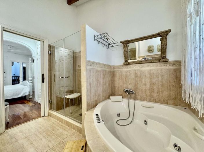 Image No.28-4 Bed Villa for sale