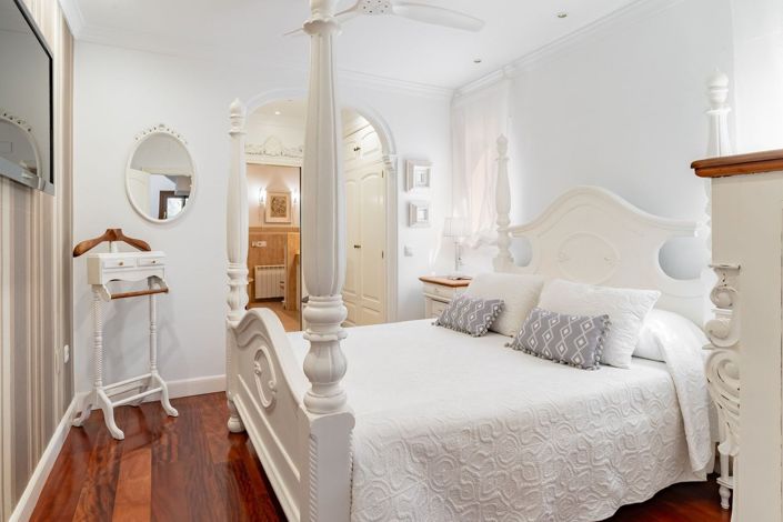 Image No.6-4 Bed Villa for sale