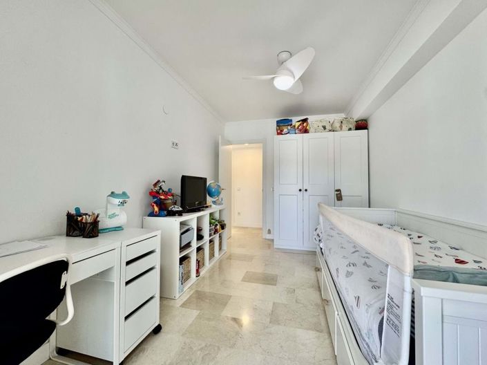 Image No.17-3 Bed Apartment for sale