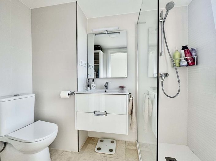 Image No.21-3 Bed Apartment for sale