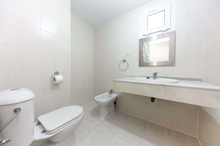 Image No.22-3 Bed Apartment for sale