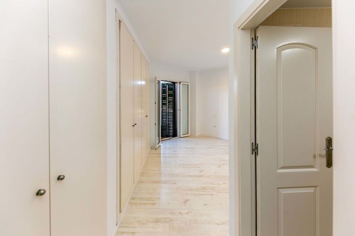 Image No.28-3 Bed Apartment for sale