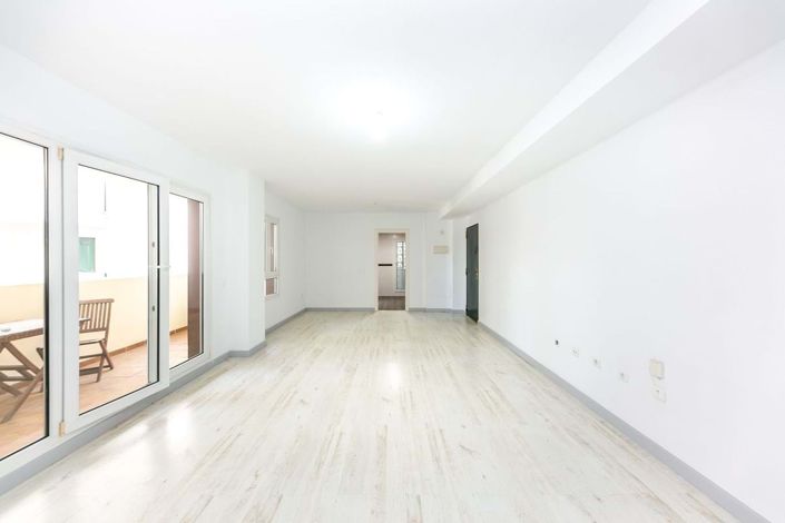 Image No.6-3 Bed Apartment for sale